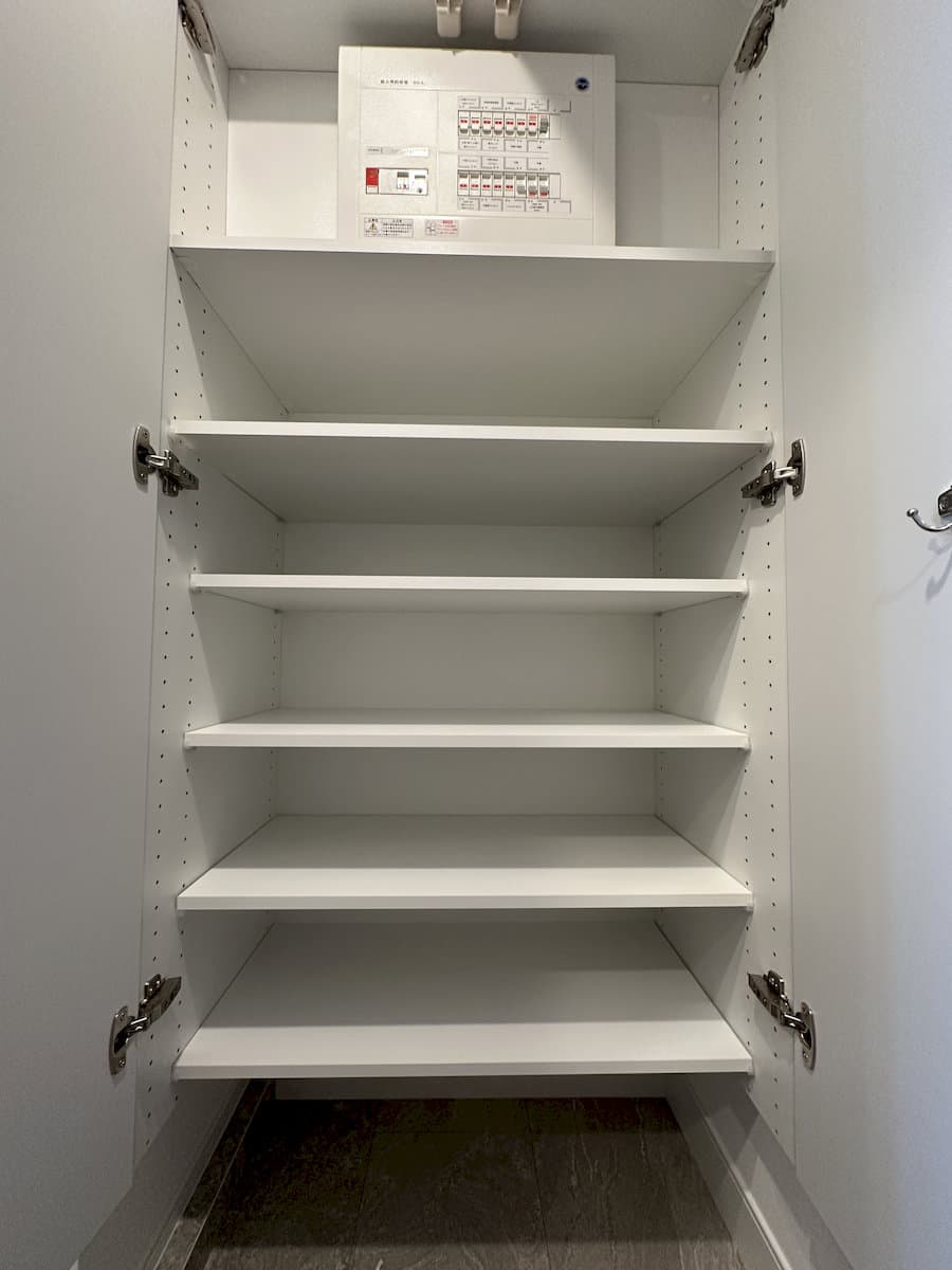 Room image 8