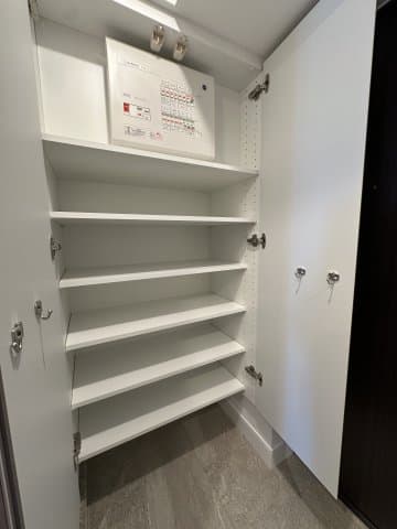 Room image 10