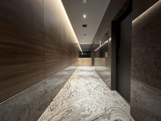 Room image 12