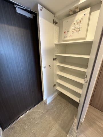 Room image 15