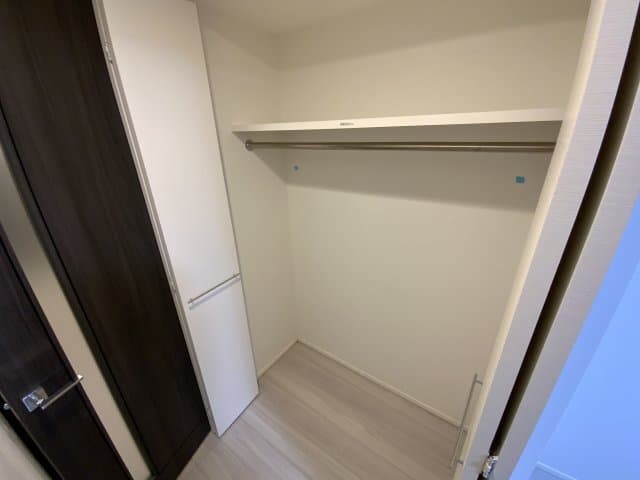 Room image 15