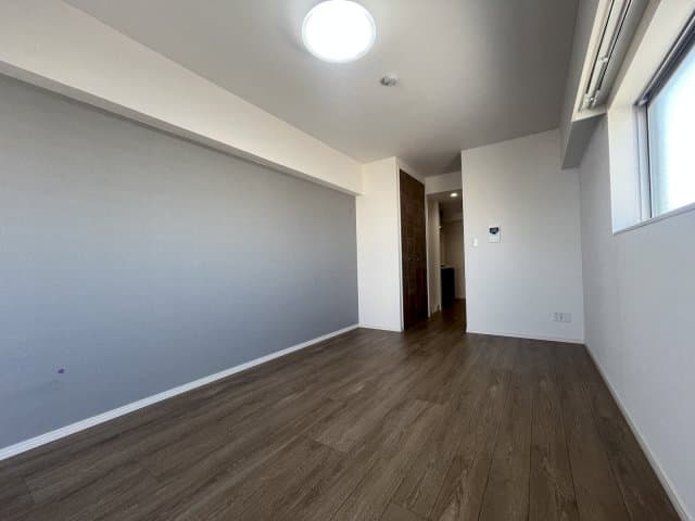 Room image 14