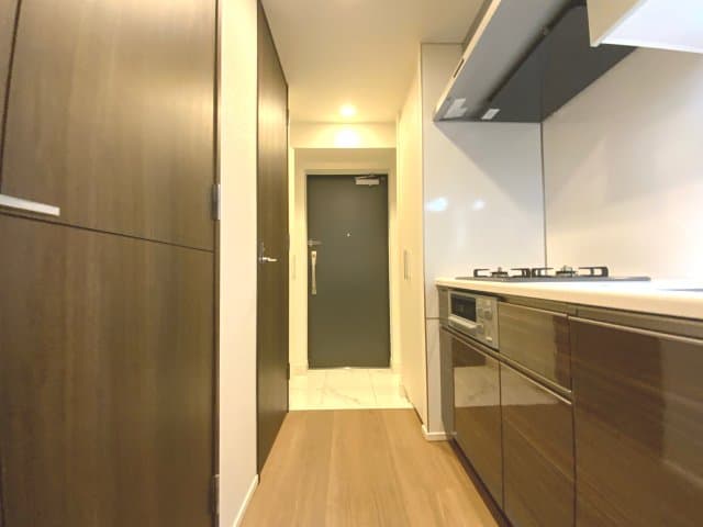 Room image 12