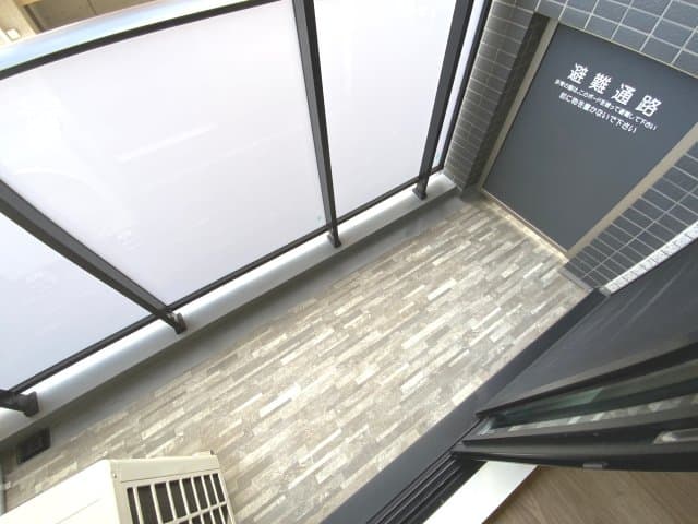 Room image 13