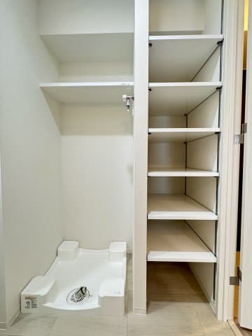 Room image 8