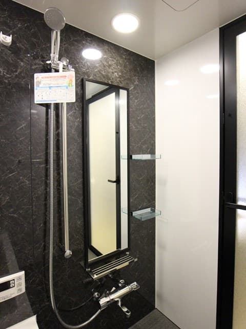 Room image 12