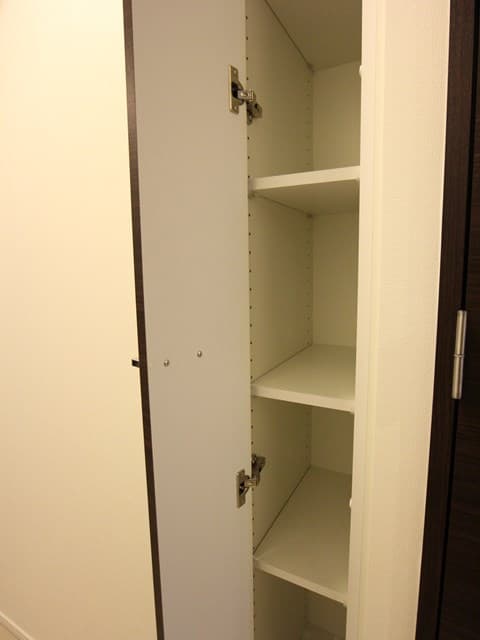 Room image 16