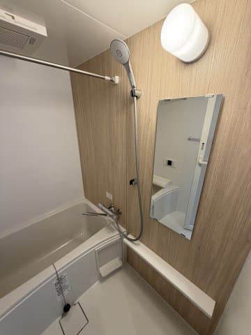Room image 11