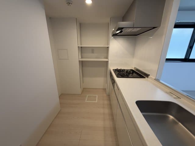 Room image 13