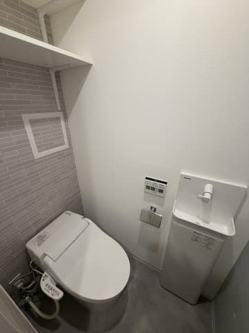 Room image 8