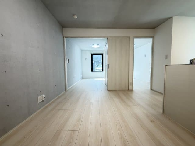 Room image 13
