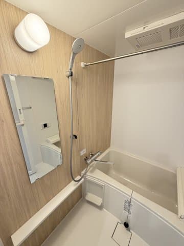 Room image 10