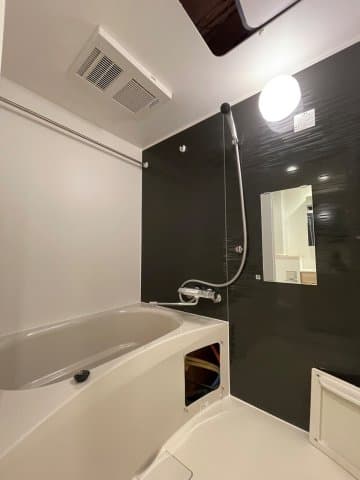 Room image 9