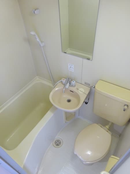 Room image 10