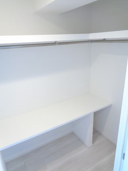 Room image 13
