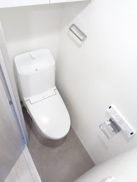 Room image 8