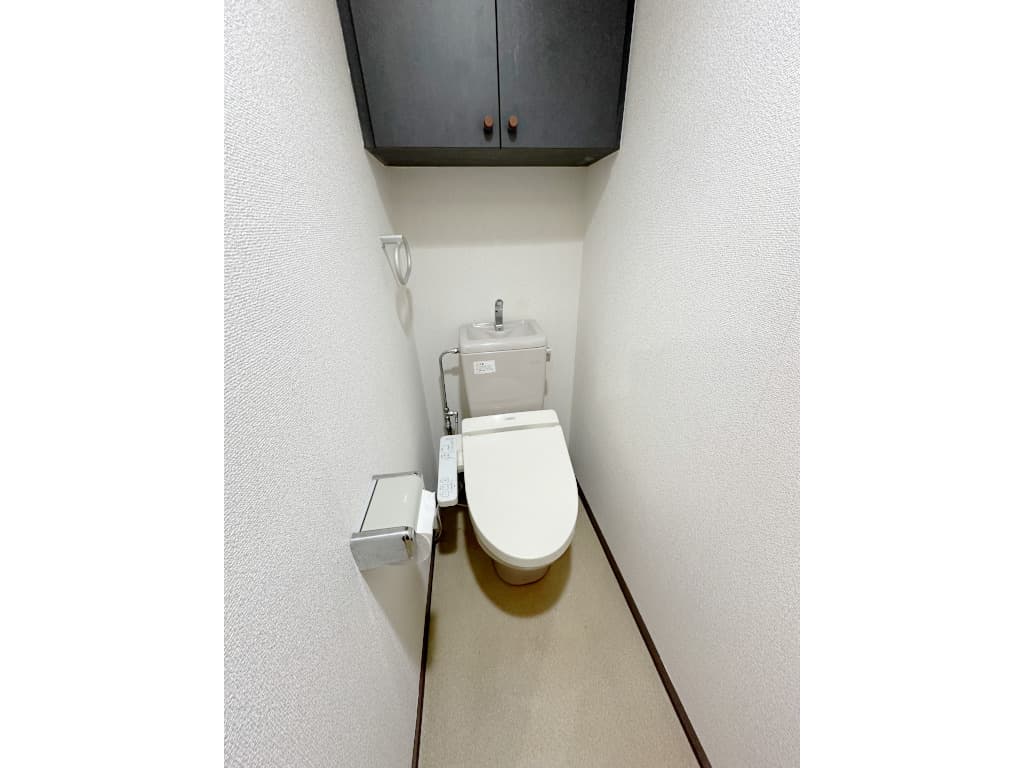 Room image 11