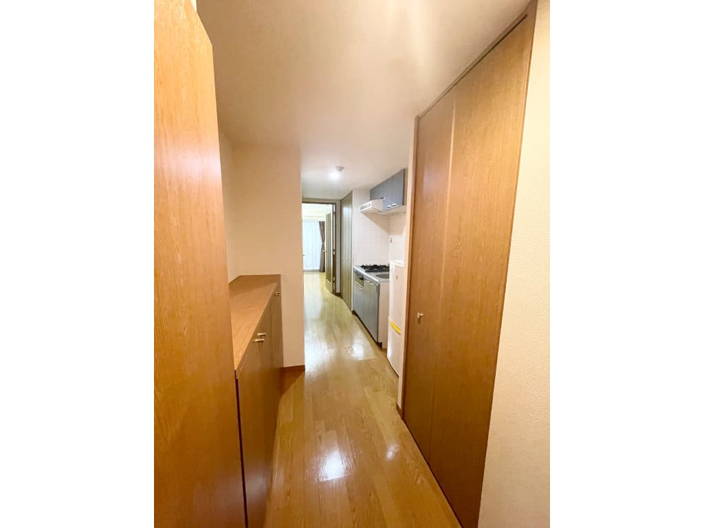 Room image 16