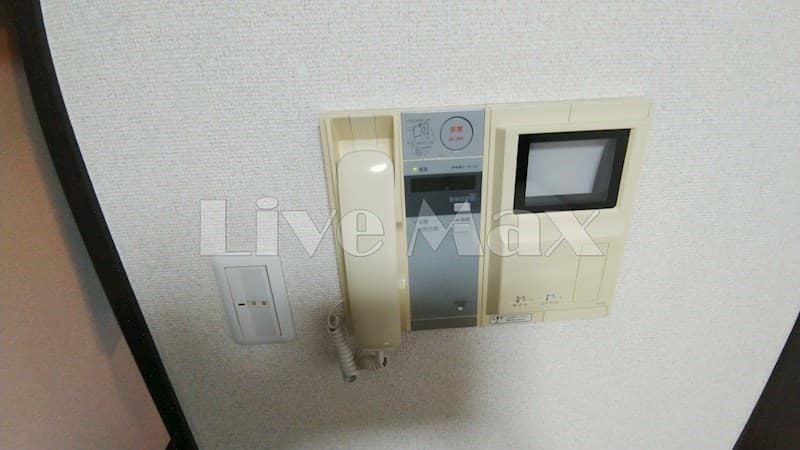 Room image 12