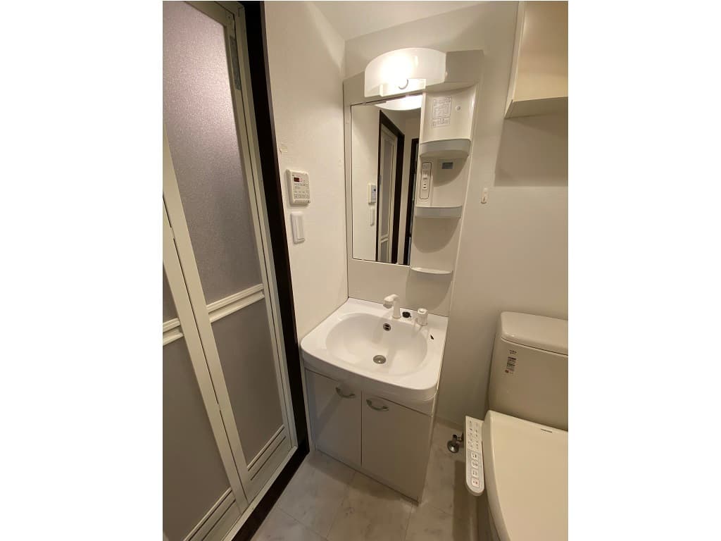 Room image 12
