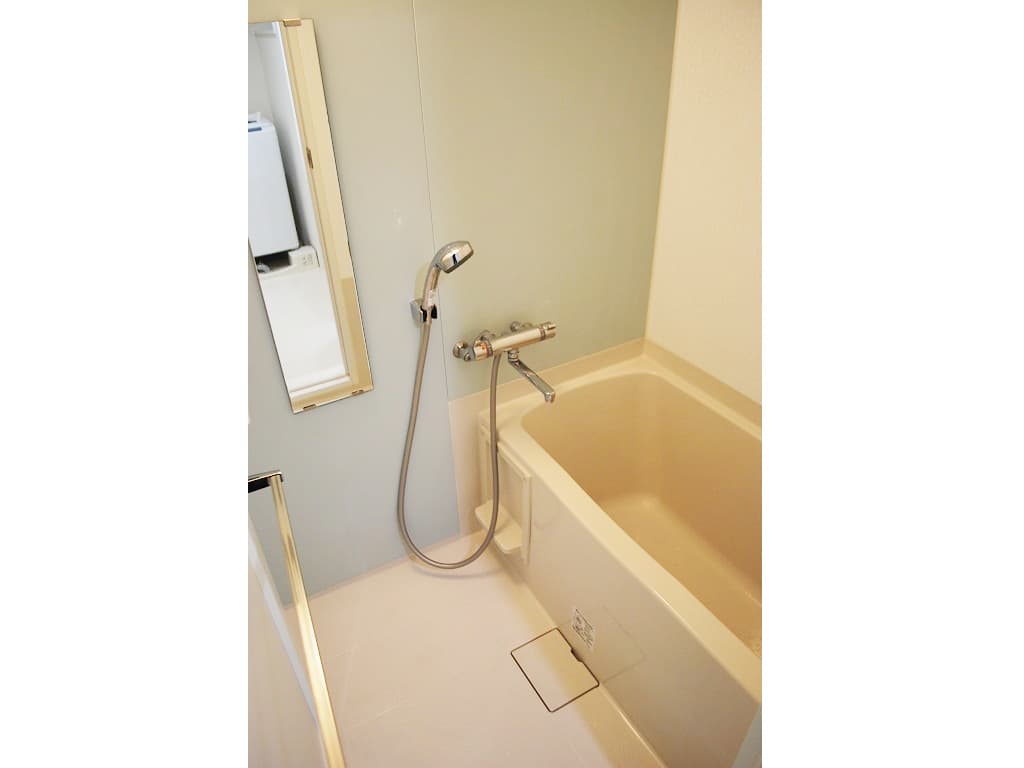 Room image 8