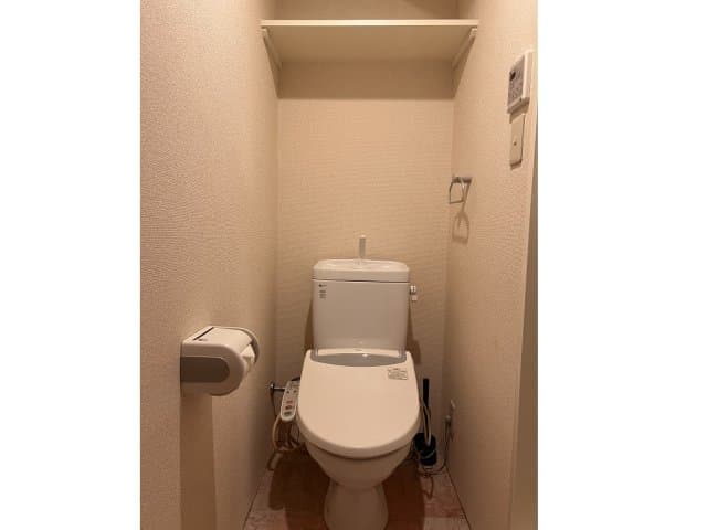 Room image 11