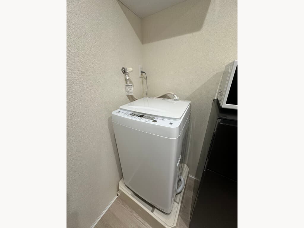 Room image 11