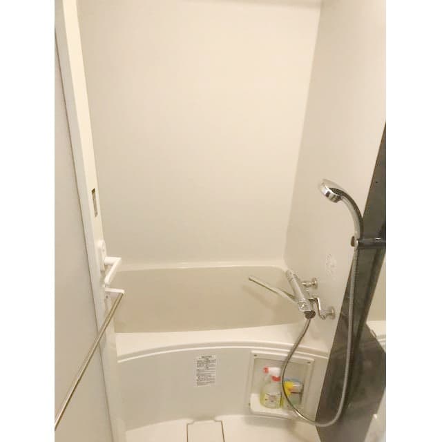 Room image 10