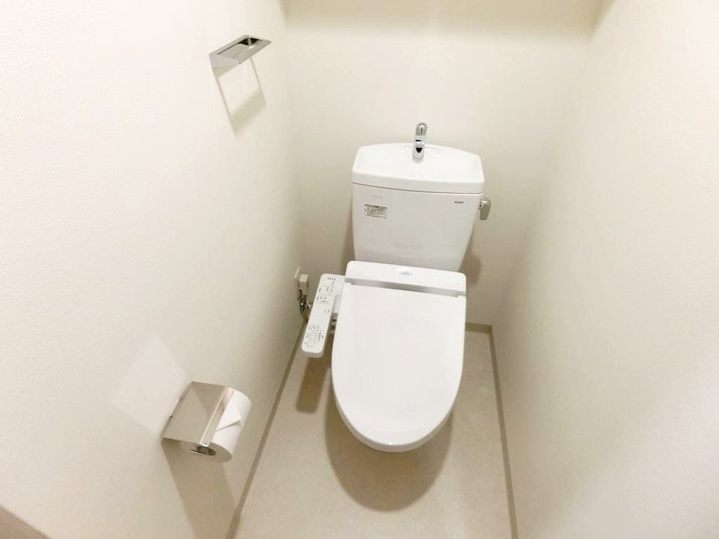 Room image 8