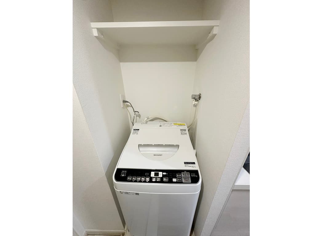 Room image 11