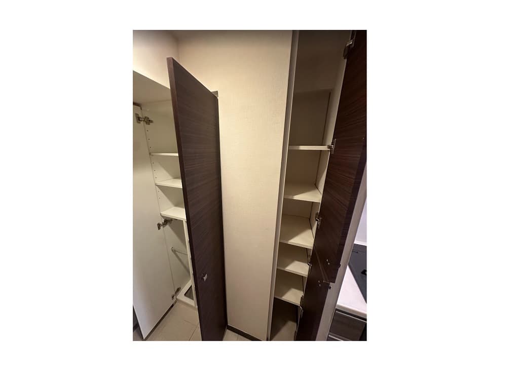 Room image 13