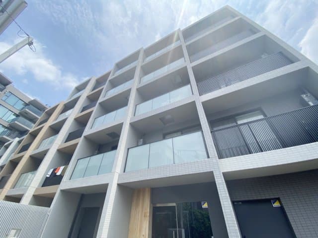 Main Image