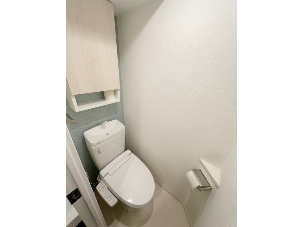 Room image 8