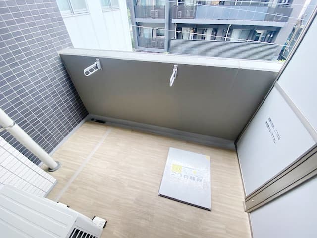 Room image 14