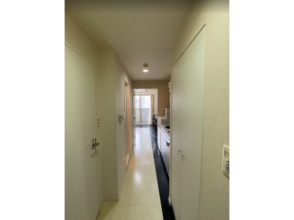 Room image 11