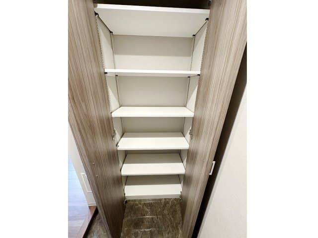 Room image 14