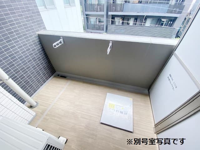 Room image 14
