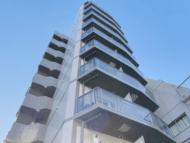 Main Image