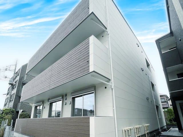 Main Image