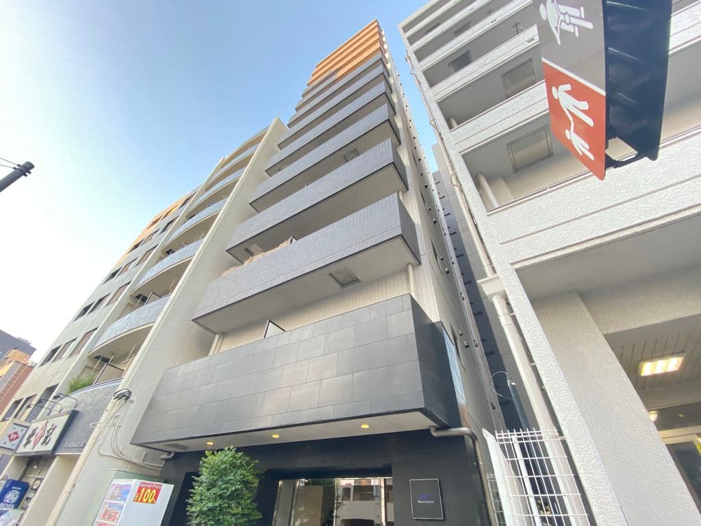 Main Image