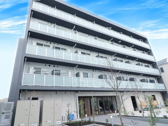 Main Image