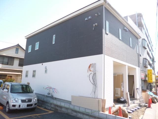 Main Image