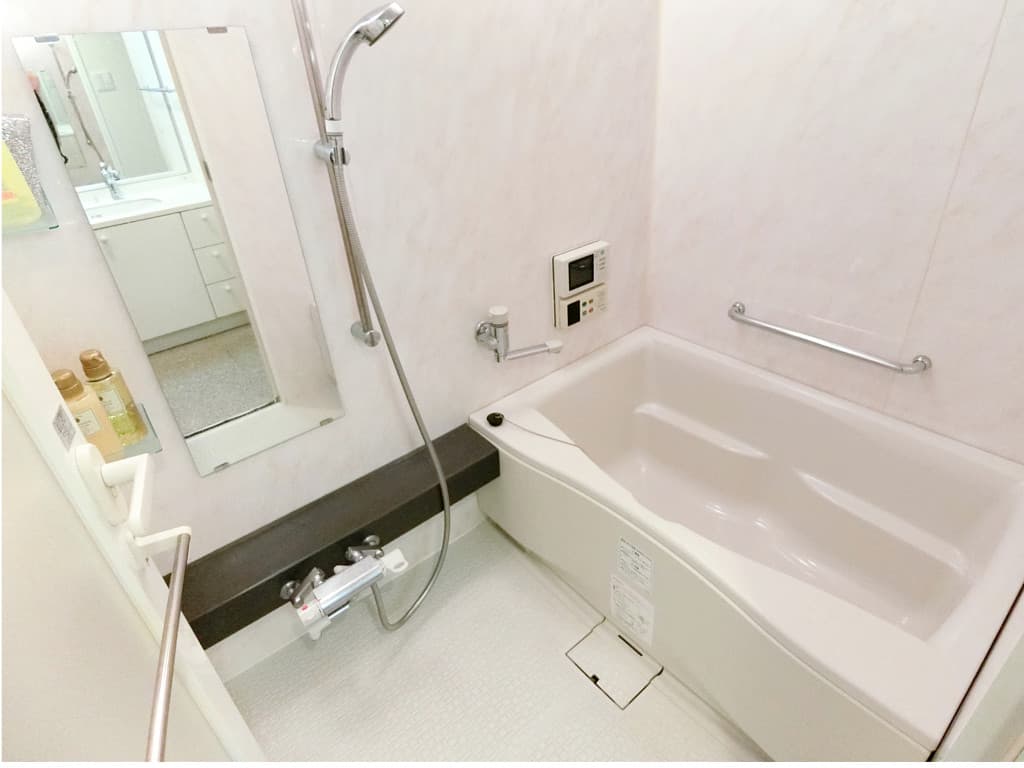Room image 13