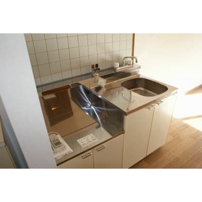 Room image 8