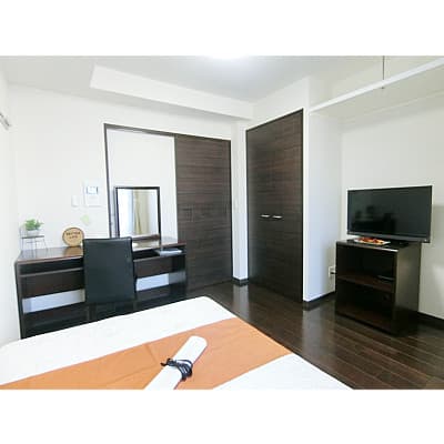 Room image 8