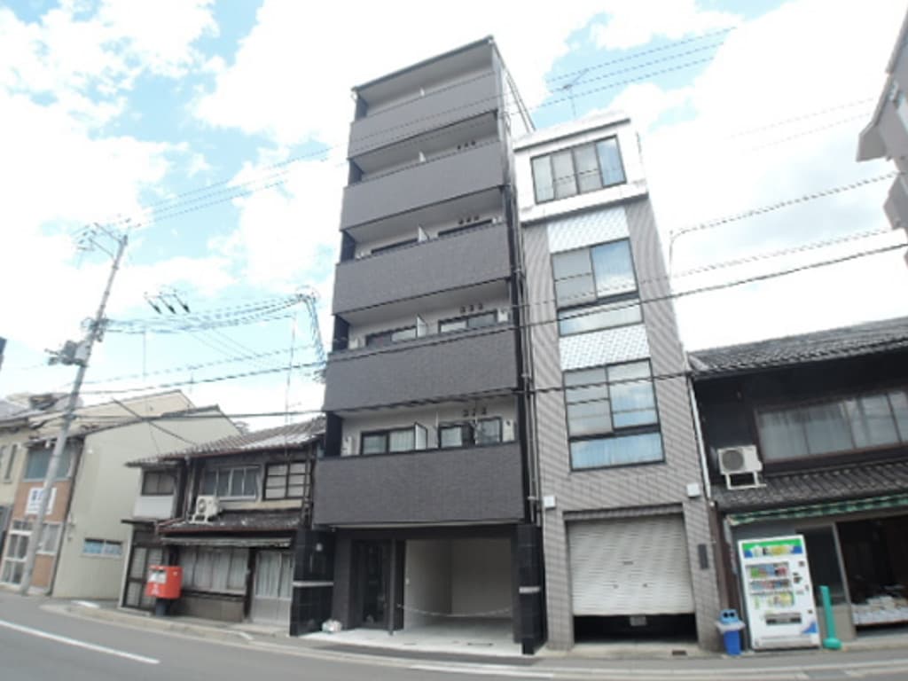 Main Image