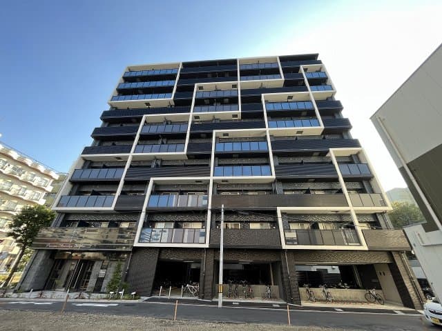 Main Image