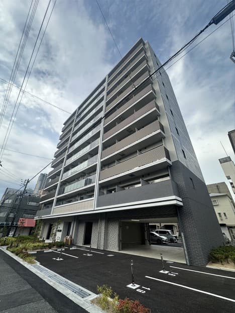 Main Image