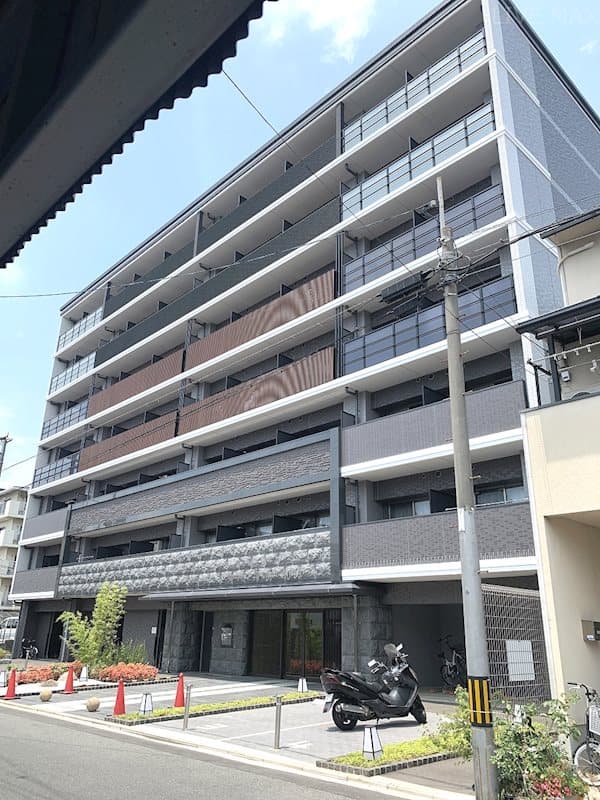 Main Image