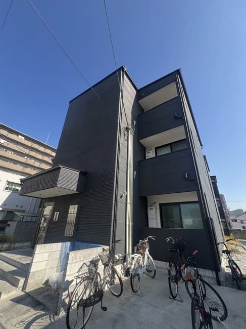 Main Image